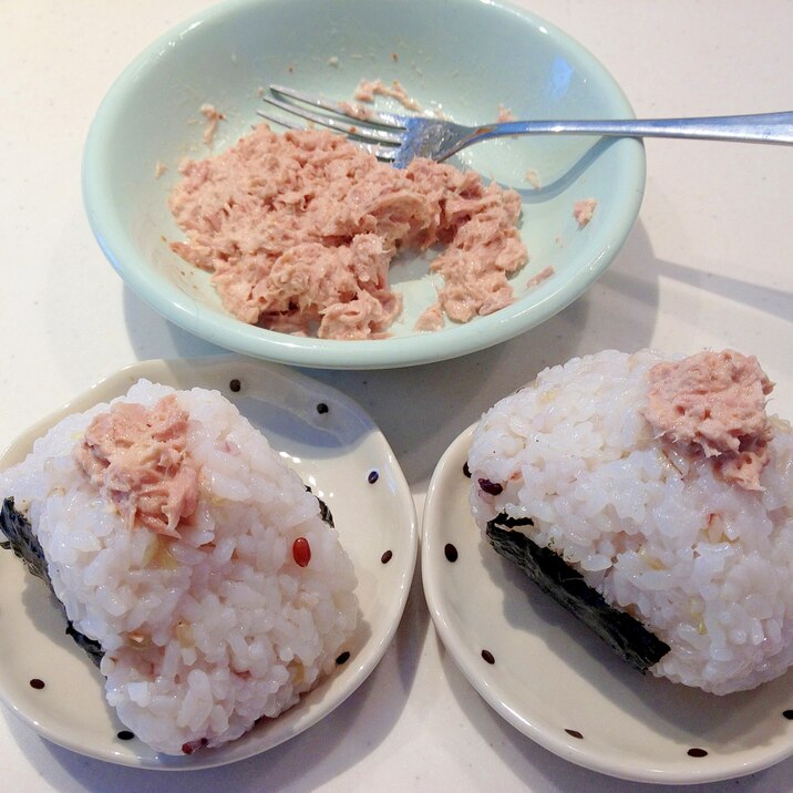 朝食・ランチ・夜食にも!絶品!ツナマヨおにぎり